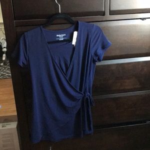 NWT Navy nursing top! 🤱🏻👍🏻